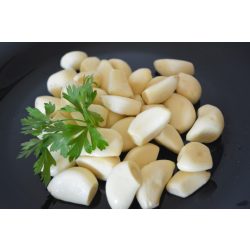 Tisztított fokhagyma egész 